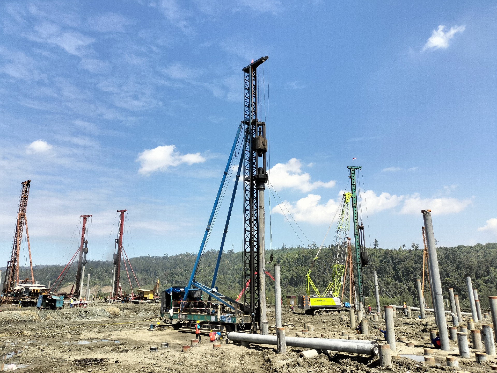 44.印尼鋒盛工程公司晨曦鎳鈷濕法項目樁基施工（PMKI-FMI-M-24494).jpg